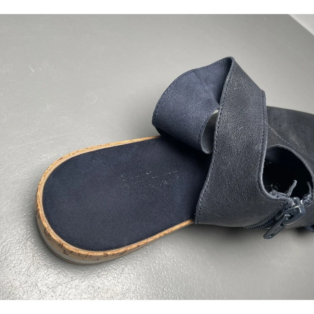 Sesto Meucci Women's Navy Blue Sandals US 8M